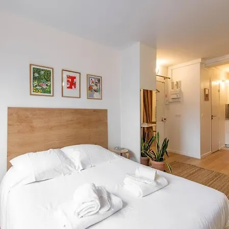 Couronnes - Cosy Equipe Et Privatif Lägenhet