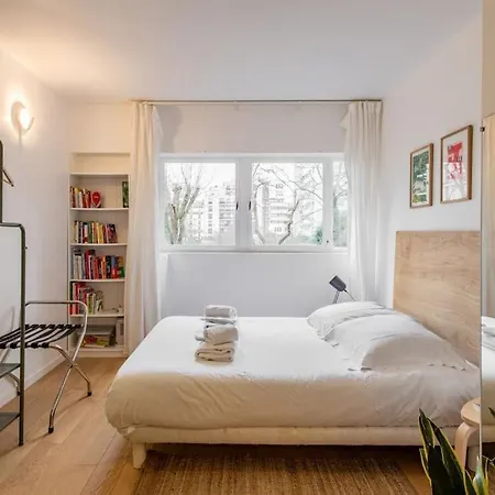 Lägenhet Couronnes - Cosy Equipe Et Privatif Paris